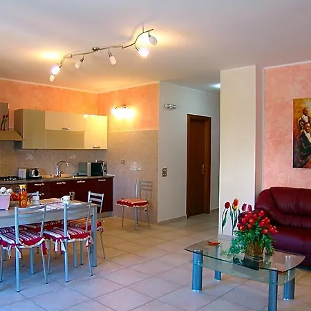 Il Tulipano לינה וארוחת בוקר Rogliano