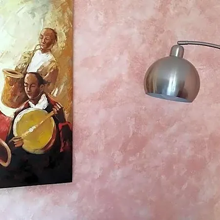 לינה וארוחת בוקר Il Tulipano 3*