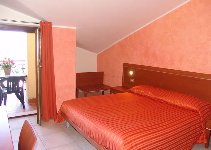 Alojamento de Acomodação e Pequeno-almoço Il Tulipano 3*